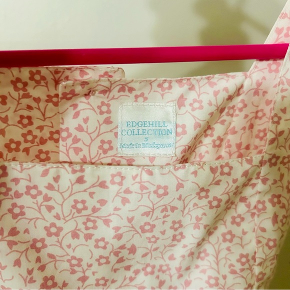 Edgehill Collection White and Pink Pleated A-line Dress - Picture 7 of 7